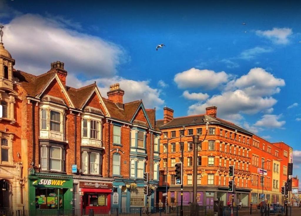Digbeth City Centre Apartment Sleeps 12 Opposite Coach Station Birmingham Esterno foto